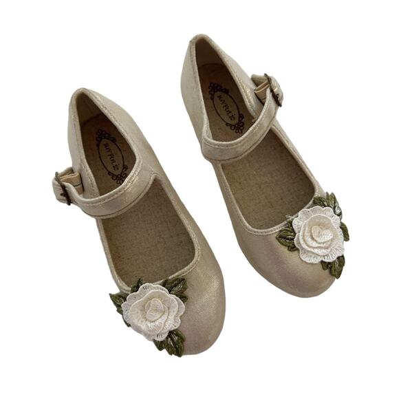 Joyfolie Other - NWOT Joyfolie Gold Flower Lola Mary Jane Flats Size 13